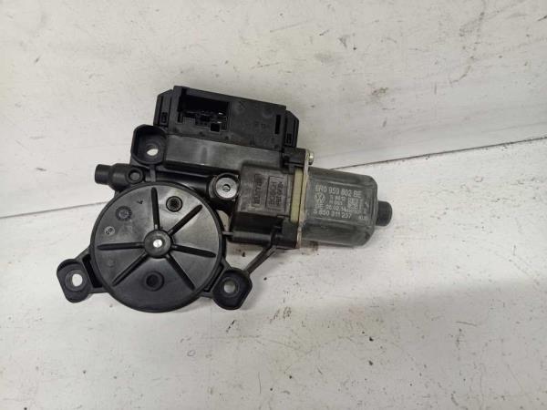 MOTEUR LEVE VITRE AVANT DROIT VW POLO 6R - Vue 1